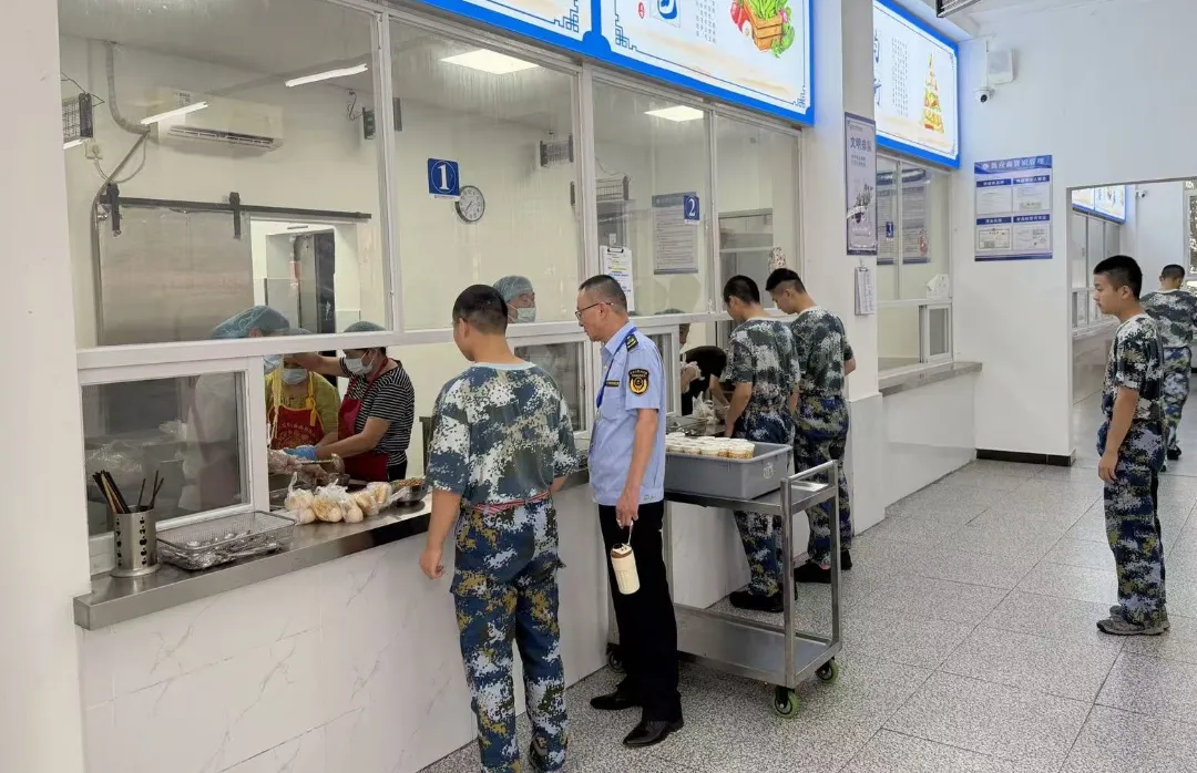 平安中考 他们在护航-第22张图片-四季读书网