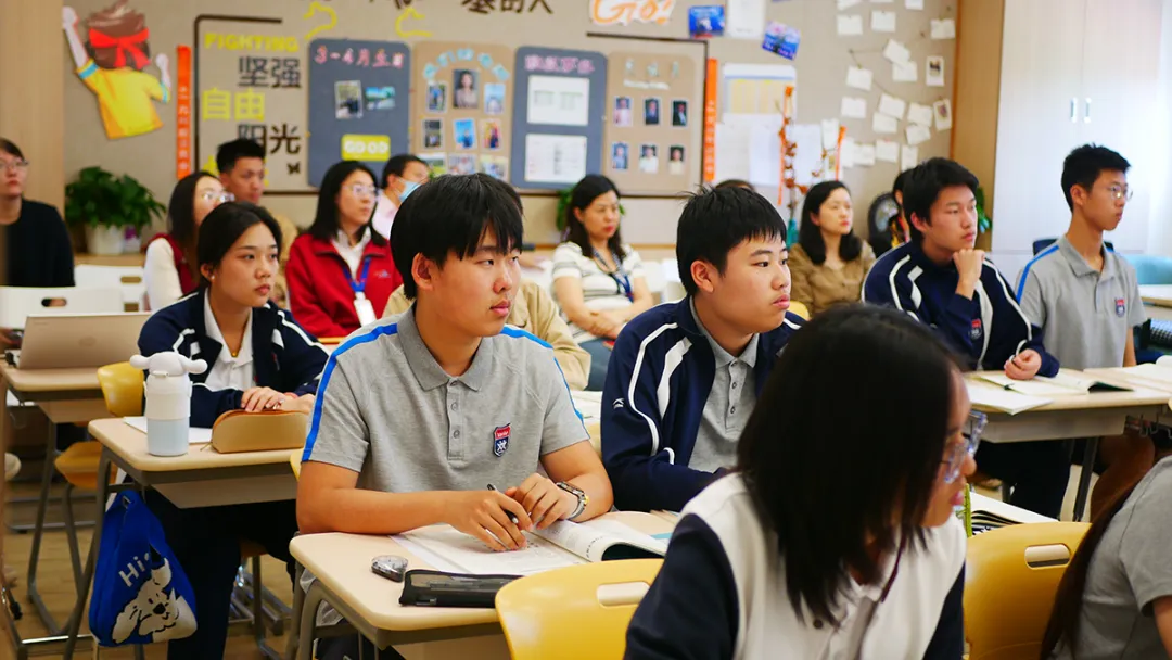 欢迎中考志愿填报:上海闵行区万科双语学校 【代码125115】-第12张图片-四季读书网
