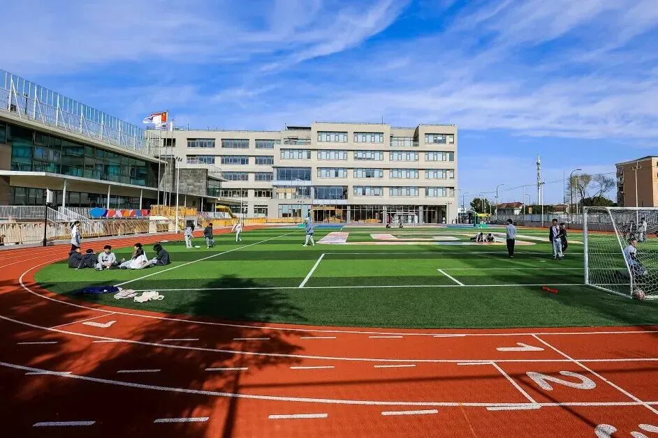 欢迎中考志愿填报:上海闵行区万科双语学校 【代码125115】-第33张图片-四季读书网