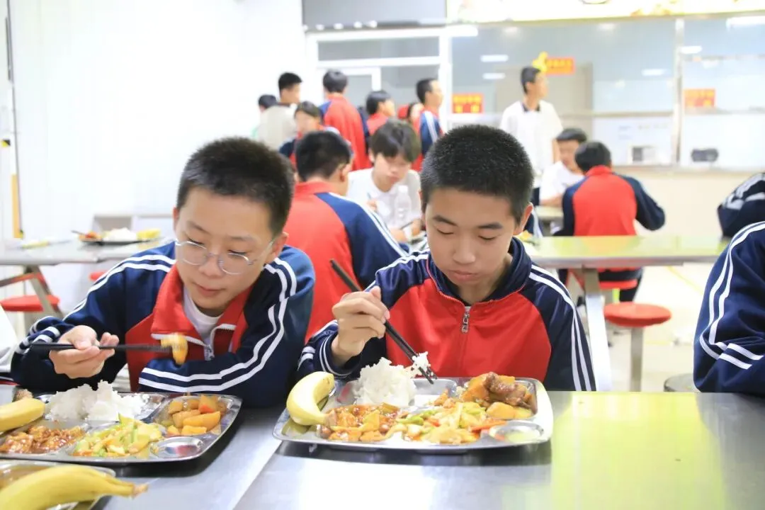 暖心护航 逐梦中考|宏达东方祝初三学子金榜题名-第96张图片-四季读书网 暖心护航 逐梦中考|宏达东方祝初三学子金榜题名-第96张图片-四季读书网