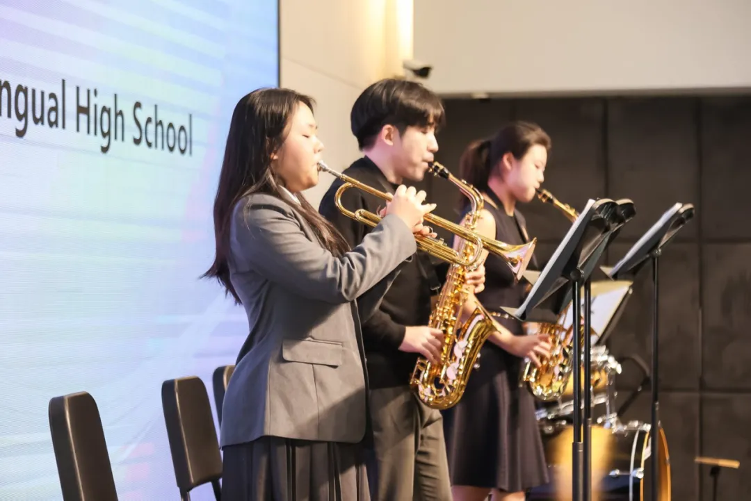 欢迎中考志愿填报:上海闵行区万科双语学校 【代码125115】-第39张图片-四季读书网