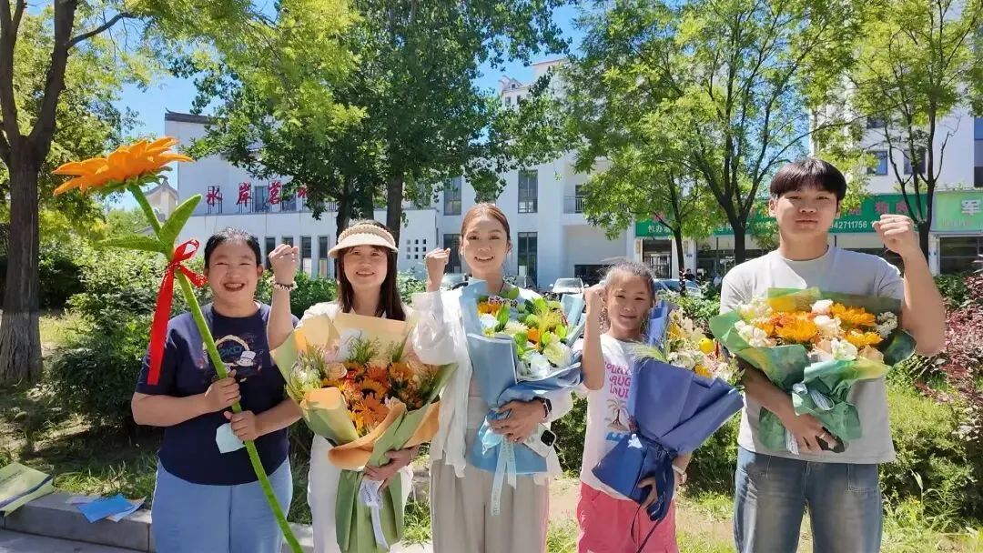 执笔为剑战中考 盘山学子启新程-第13张图片-四季读书网 执笔为剑战中考 盘山学子启新程-第13张图片-四季读书网