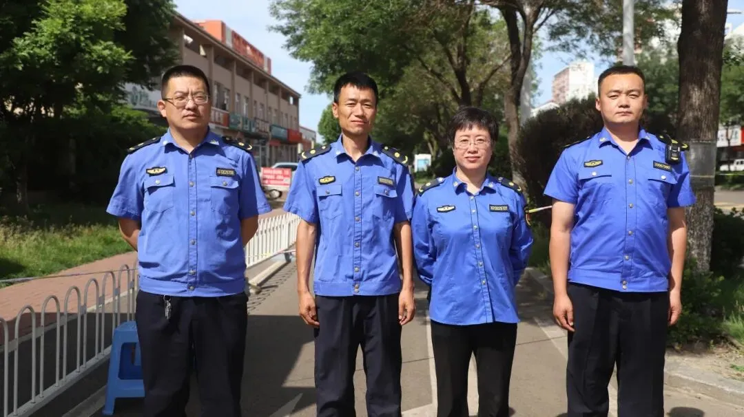 海港区:“三心”服务护航中考-第11张图片-四季读书网