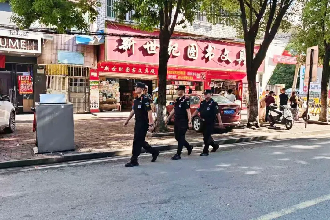 暖心护航!浠水公安全力守护中考学子逐梦路-第10张图片-四季读书网