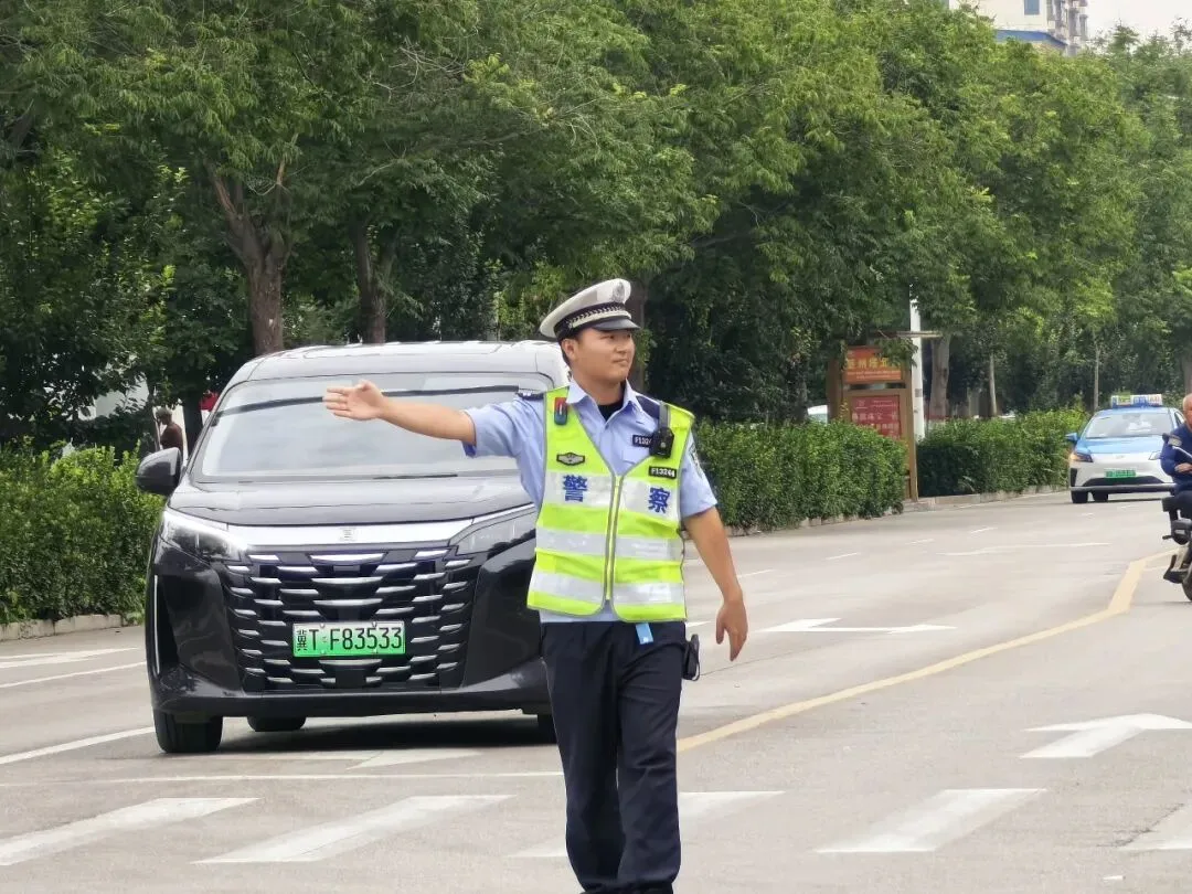 中考首日,衡水交警全力护航!-第14张图片-四季读书网