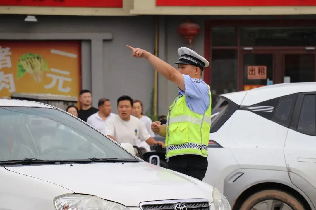 中考首日,衡水交警全力护航!-第18张图片-四季读书网