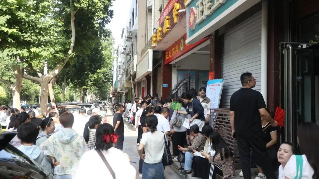 直击2026正定中考首日:你们全力以赴,我们全力以护!-第13张图片-四季读书网