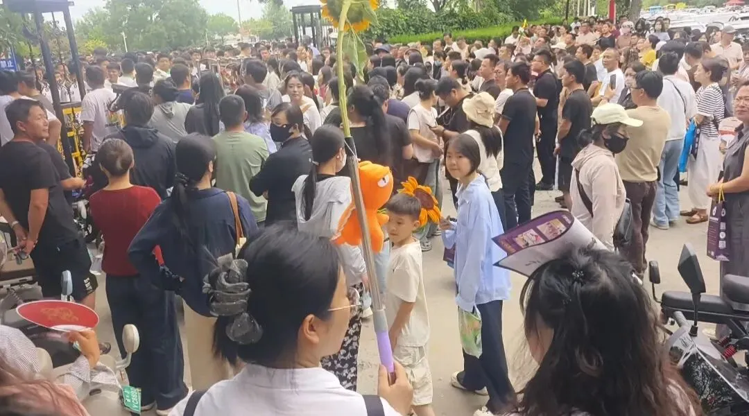盛夏送清凉,双语助中考|黄骅实验双语暖心护航考生-第45张图片-四季读书网
