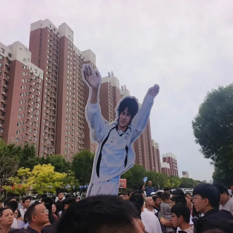盛夏送清凉,双语助中考|黄骅实验双语暖心护航考生-第52张图片-四季读书网