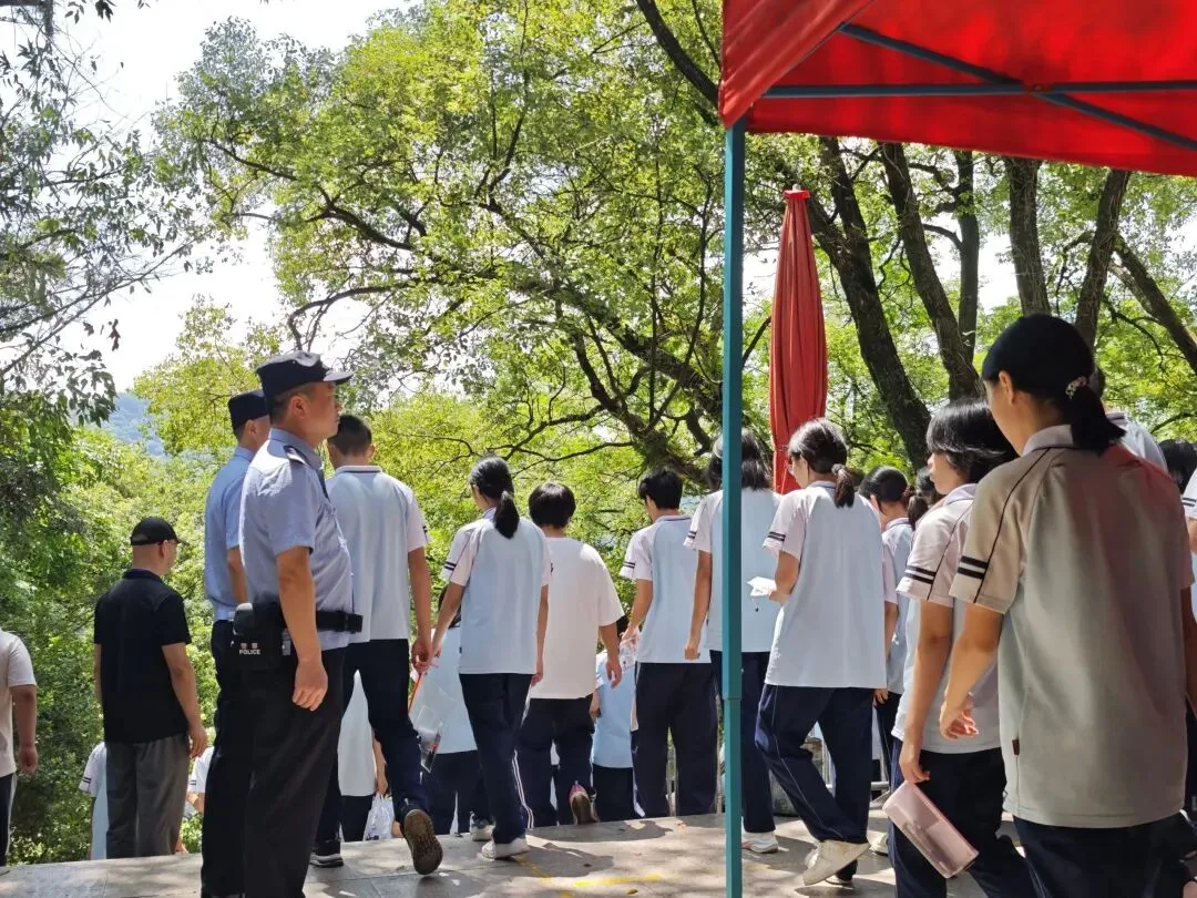 中考首日,南平公安让您安心放心充满信心!-第7张图片-四季读书网