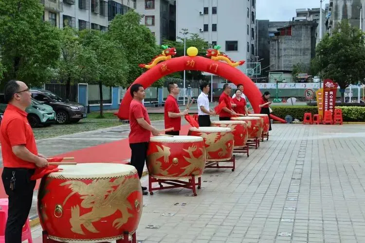 仁育青春底色,笔绘中考宏图——那坡县城厢镇初级中学中考壮行活动-第15张图片-四季读书网