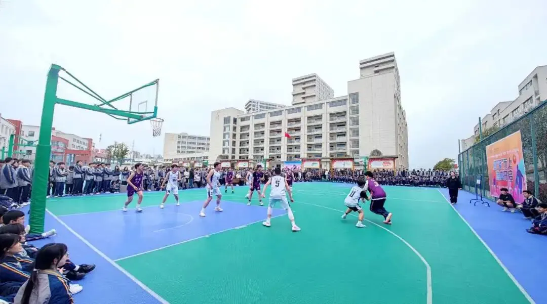 中考后到底怎么择校?公立 9 年 + 私立 8 年管理老师,拆解中考择校真相-第4张图片-四季读书网 中考后到底怎么择校?公立 9 年 + 私立 8 年管理老师,拆解中考择校真相-第4张图片-四季读书网