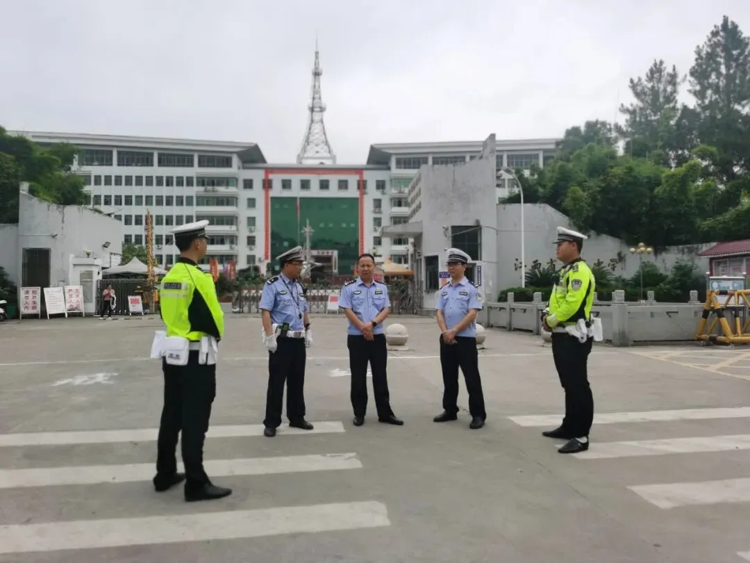 中考开考,永丰公安为梦护航-第8张图片-四季读书网