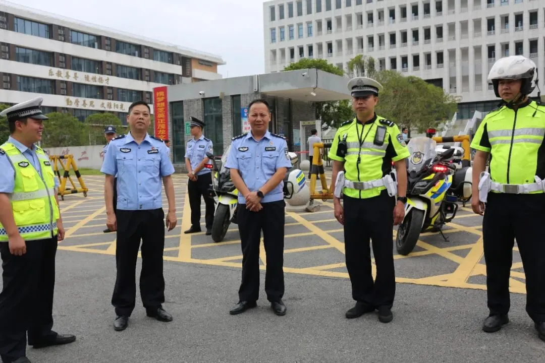 中考开考,永丰公安为梦护航-第9张图片-四季读书网