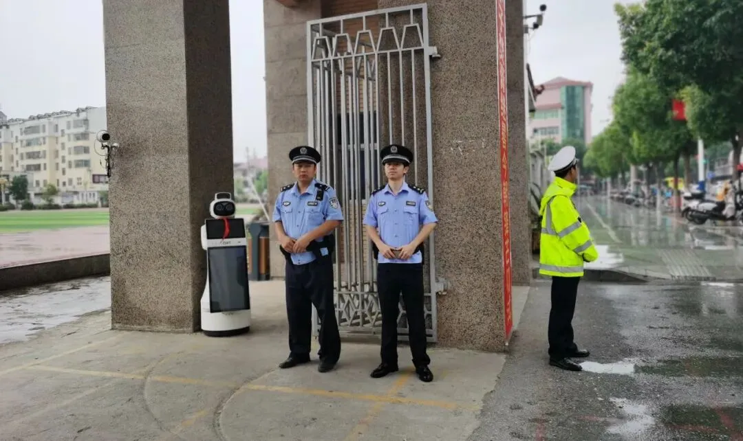 中考开考,永丰公安为梦护航-第17张图片-四季读书网