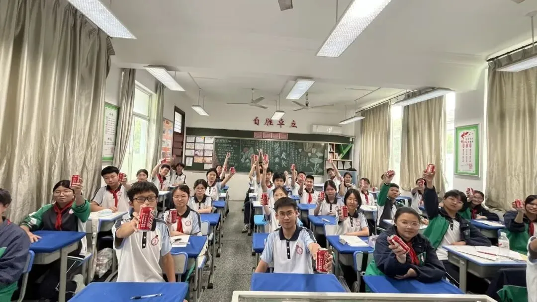 逐梦中考 | 自胜砺锋芒 卓立赴考场 —— 塔影中学卓立少年从容出征2026年-第19张图片-四季读书网