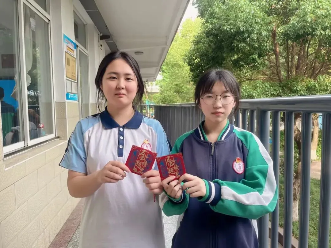 逐梦中考 | 自胜砺锋芒 卓立赴考场 —— 塔影中学卓立少年从容出征2026年-第20张图片-四季读书网