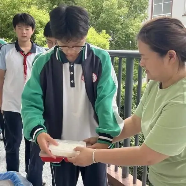 逐梦中考 | 自胜砺锋芒 卓立赴考场 —— 塔影中学卓立少年从容出征2026年-第60张图片-四季读书网