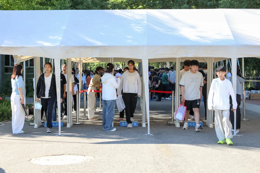 中考加油丨大厂5514名学子执笔逐梦 多方联动暖心护航-第4张图片-四季读书网 中考加油丨大厂5514名学子执笔逐梦 多方联动暖心护航-第4张图片-四季读书网