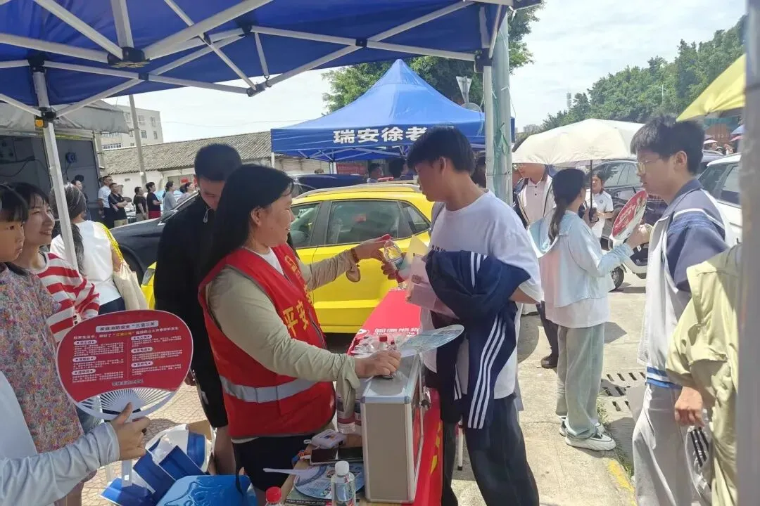 莘兴社区开展暖心助力中考活动-第22张图片-四季读书网 莘兴社区开展暖心助力中考活动-第22张图片-四季读书网