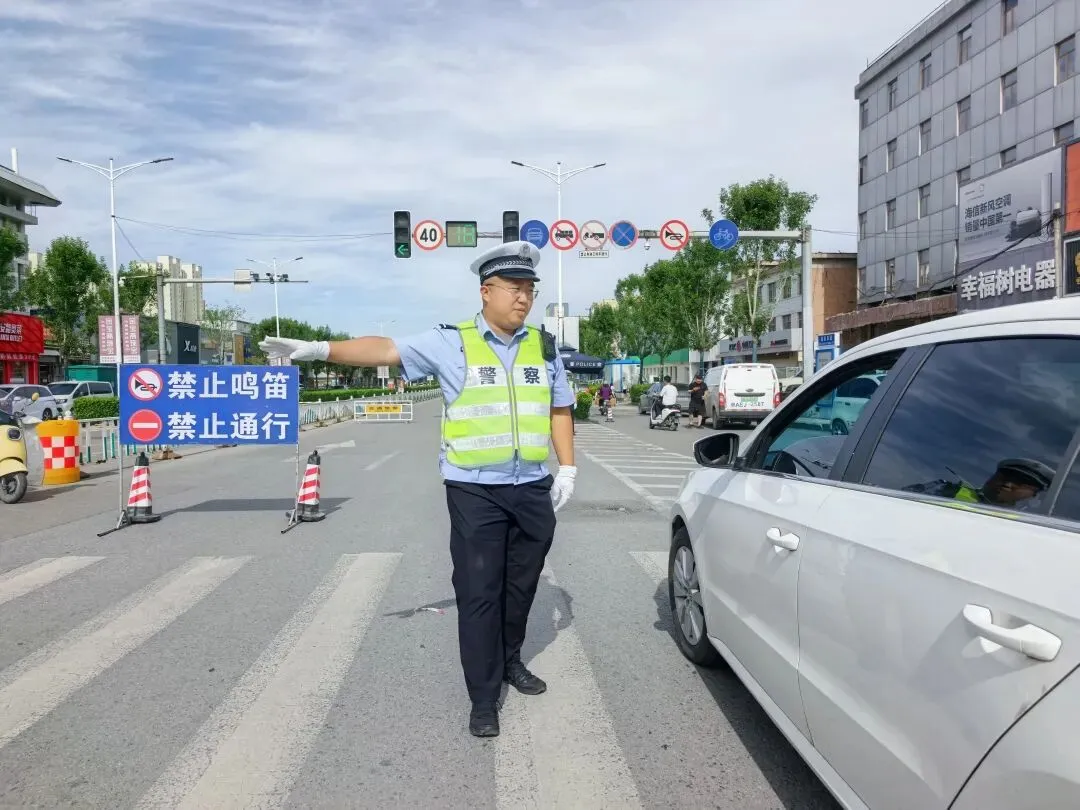 守护中考,霸州公安在行动!-第7张图片-四季读书网 守护中考,霸州公安在行动!-第7张图片-四季读书网