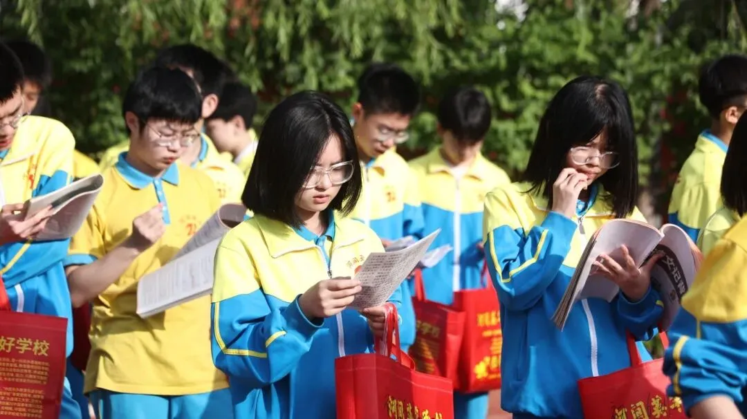 燃!英华2026中考首战:舍我其谁!-第52张图片-四季读书网 燃!英华2026中考首战:舍我其谁!-第52张图片-四季读书网