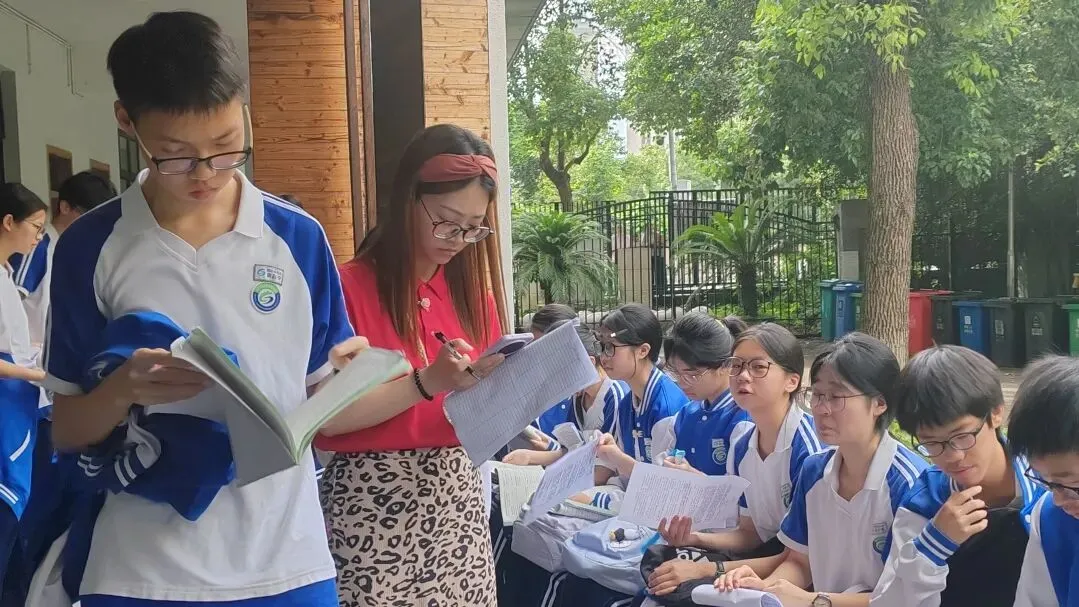 中考落幕 青春启新 || 龙实少年 自有万丈风华-第36张图片-四季读书网 中考落幕 青春启新 || 龙实少年 自有万丈风华-第36张图片-四季读书网