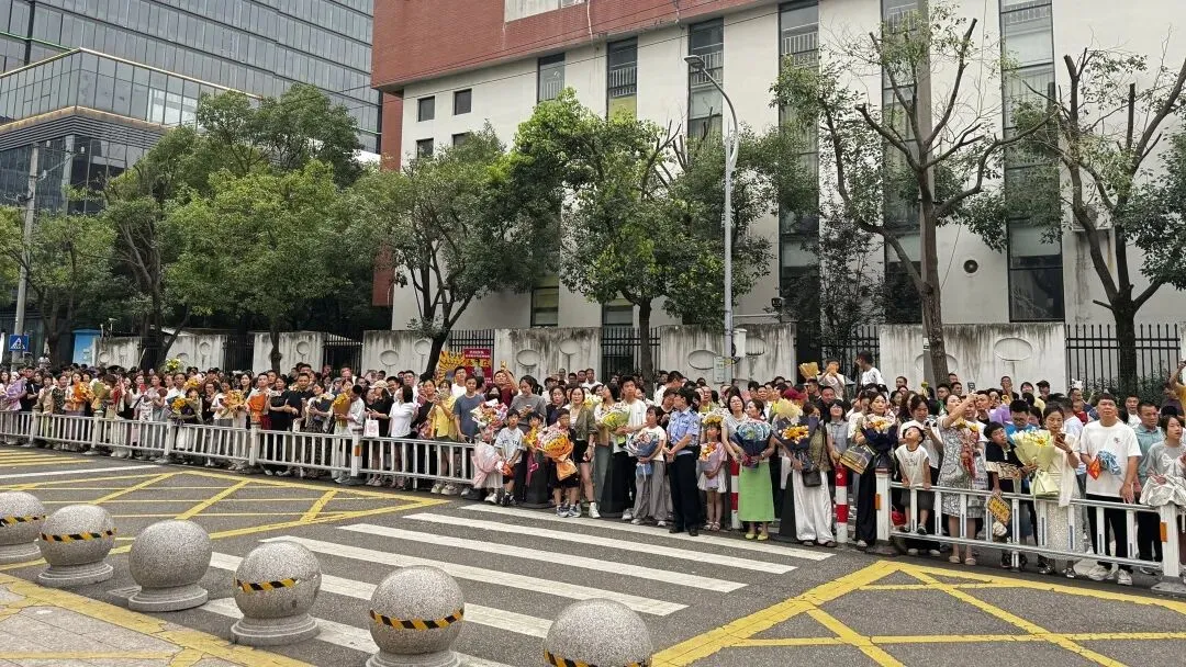 中考落幕 青春启新 || 龙实少年 自有万丈风华-第57张图片-四季读书网 中考落幕 青春启新 || 龙实少年 自有万丈风华-第57张图片-四季读书网