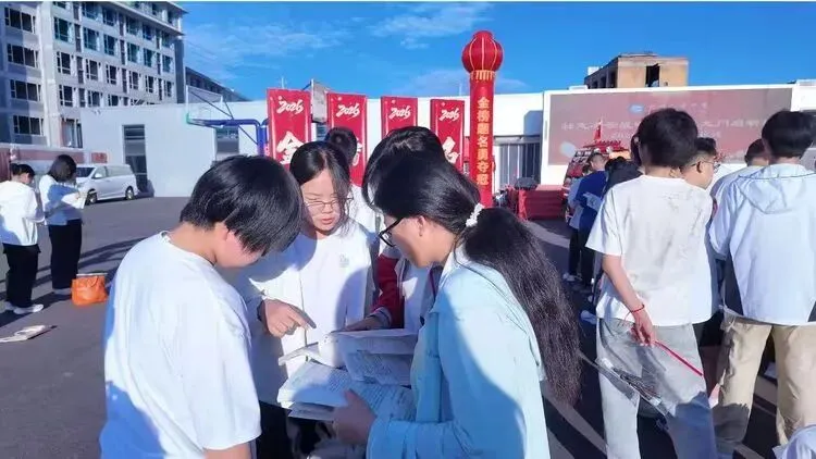 忻州人才中学全力服务考生 保障中考-第6张图片-四季读书网