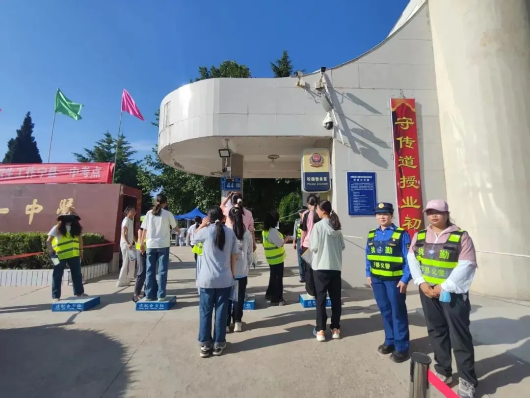 义警挺身护中考 温情值守筑平安——早胜义警中队圆满完成中考安保任务-第6张图片-四季读书网