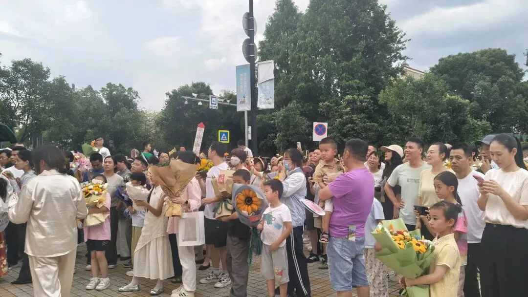 中考结束,可以心无杂念的练功了-第1张图片-四季读书网 中考结束,可以心无杂念的练功了-第1张图片-四季读书网