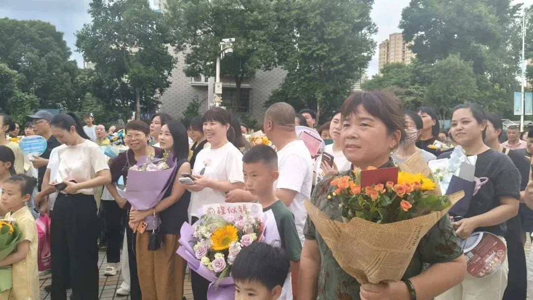 中考结束,可以心无杂念的练功了-第3张图片-四季读书网 中考结束,可以心无杂念的练功了-第3张图片-四季读书网