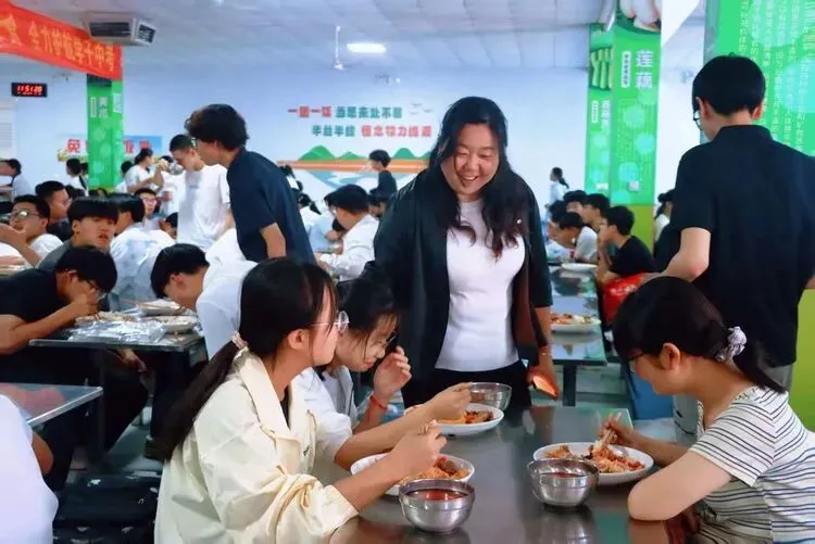 忻州人才中学全力服务考生 保障中考-第30张图片-四季读书网