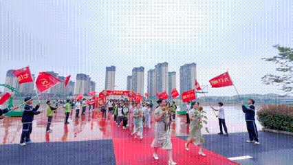 仪式感拉满!育华园中考出征盛典,提笔凌云志,前路尽荣光!-第19张图片-四季读书网 仪式感拉满!育华园中考出征盛典,提笔凌云志,前路尽荣光!-第19张图片-四季读书网