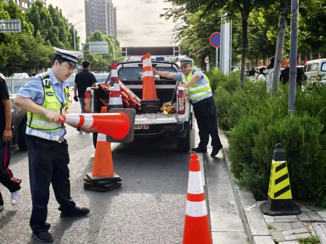 【护航中考 交警同行】你提笔筑梦 我保驾护航-第7张图片-四季读书网 【护航中考 交警同行】你提笔筑梦 我保驾护航-第7张图片-四季读书网