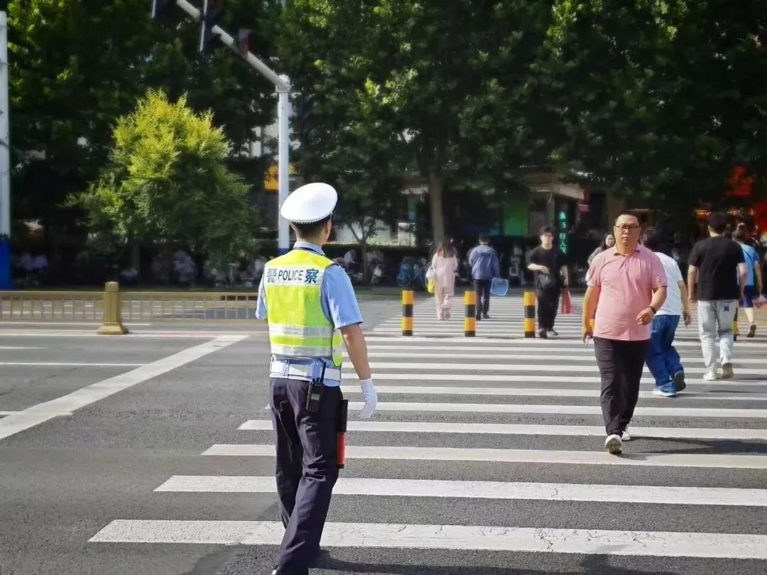 【护航中考 交警同行】你提笔筑梦 我保驾护航-第15张图片-四季读书网 【护航中考 交警同行】你提笔筑梦 我保驾护航-第15张图片-四季读书网