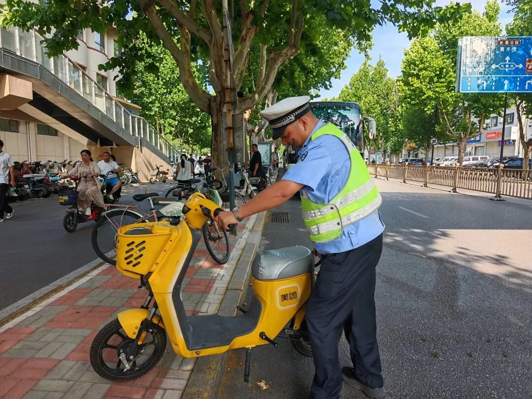 【护航中考 交警同行】你提笔筑梦 我保驾护航-第20张图片-四季读书网 【护航中考 交警同行】你提笔筑梦 我保驾护航-第20张图片-四季读书网