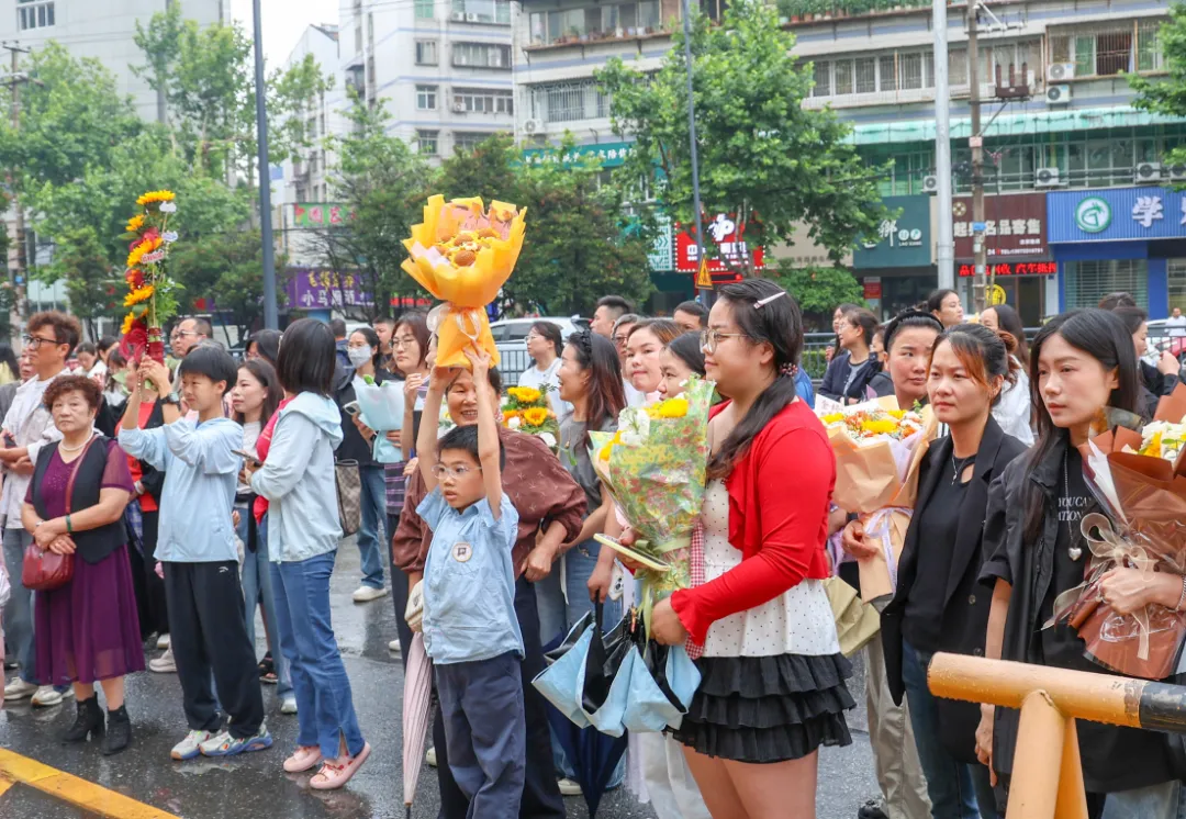 中考,结束!下一站→暑假!!-第14张图片-四季读书网