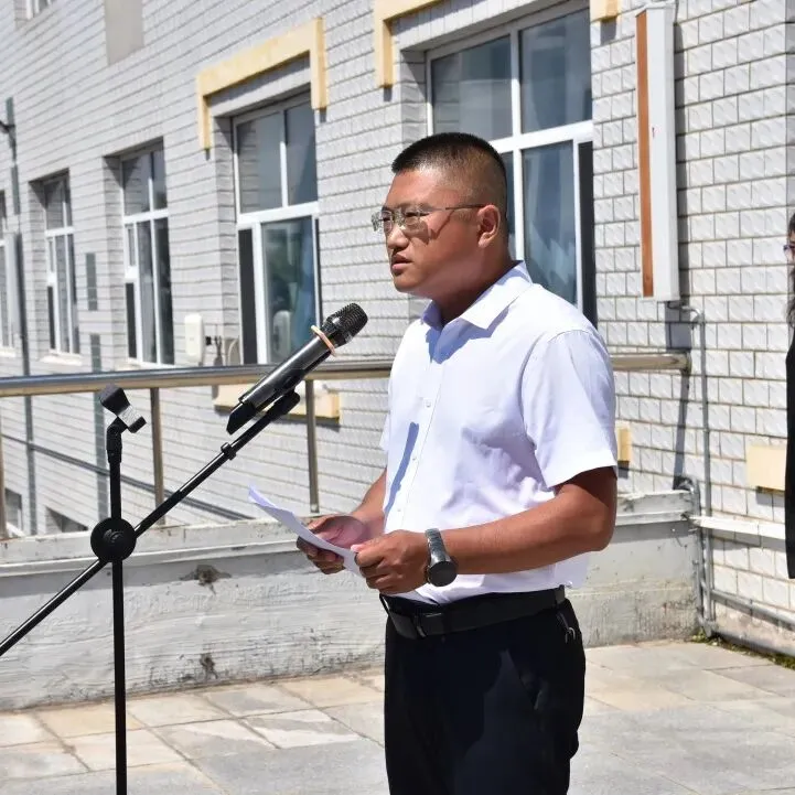 旗展凌云志 扬帆赴中考丨宾县第四中学举行“祝福中考,明天更好”主题升旗仪式-第27张图片-四季读书网