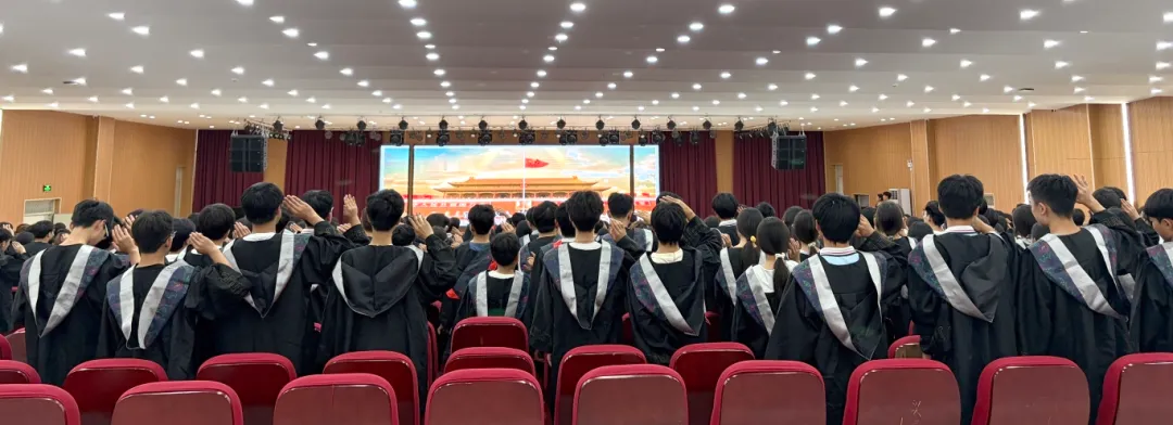 逐梦远航 决胜中考 | 汝州市新时代精英学校圆满举行2026届初三毕业典礼-第17张图片-四季读书网