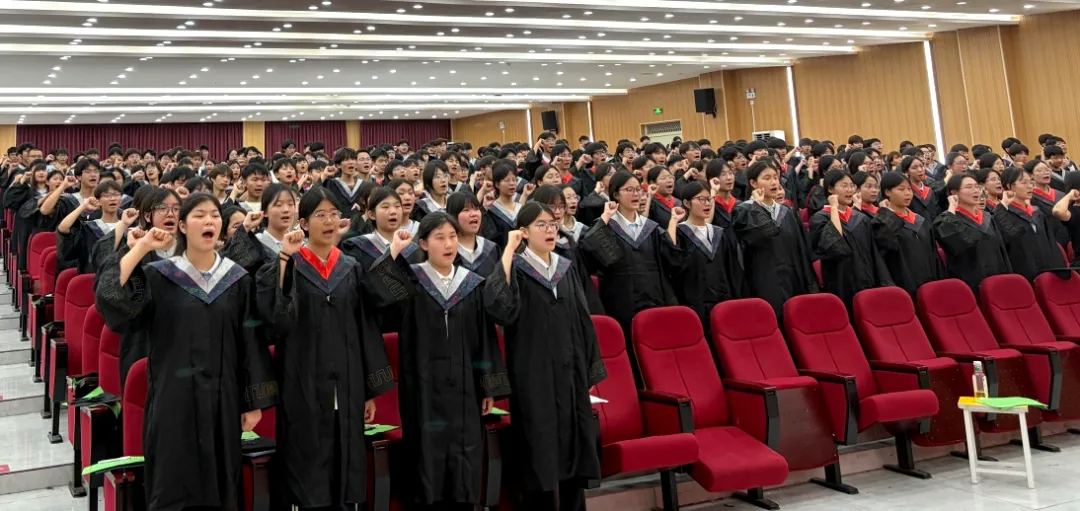 逐梦远航 决胜中考 | 汝州市新时代精英学校圆满举行2026届初三毕业典礼-第41张图片-四季读书网