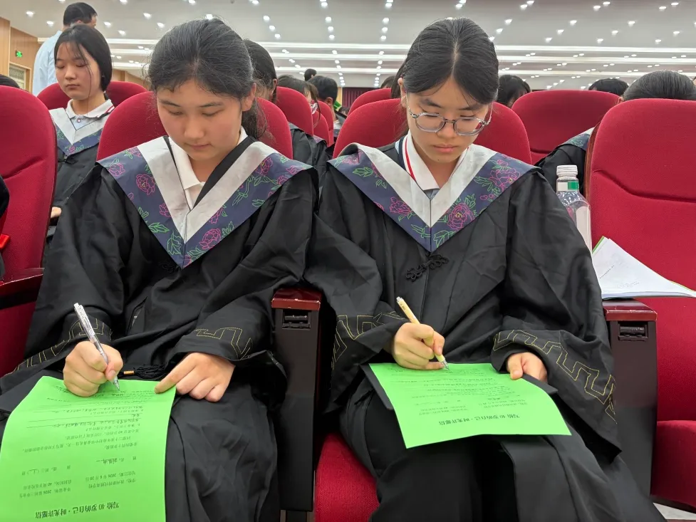 逐梦远航 决胜中考 | 汝州市新时代精英学校圆满举行2026届初三毕业典礼-第45张图片-四季读书网