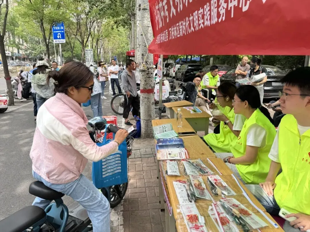护航中考 逐梦同行——万柏林区青年志愿者护航中考暖心志愿服务活动-第4张图片-四季读书网