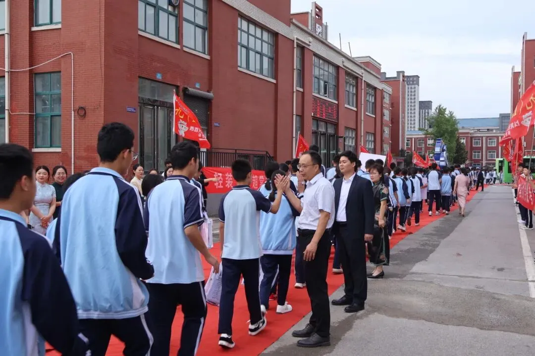 龙源 | 中考加油,龙源必胜-第21张图片-四季读书网
