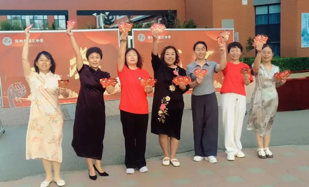 【中考第二天】温情暖校园 初心伴少年——深州市第三中学暖心陪伴学子从容应考-第5张图片-四季读书网
