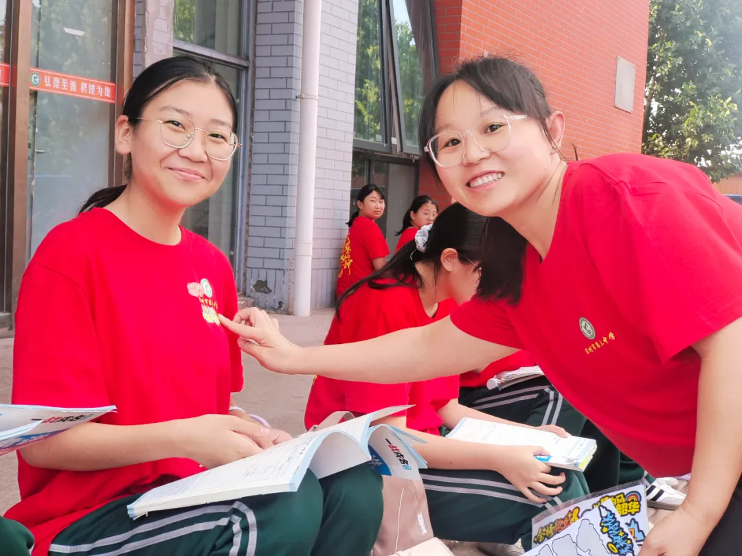 【中考第二天】温情暖校园 初心伴少年——深州市第三中学暖心陪伴学子从容应考-第24张图片-四季读书网