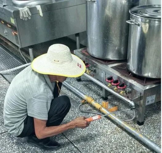 全力护航中考 守护逐梦之路丨五祖镇多部门联动做实中考服务保障-第24张图片-四季读书网 全力护航中考 守护逐梦之路丨五祖镇多部门联动做实中考服务保障-第24张图片-四季读书网