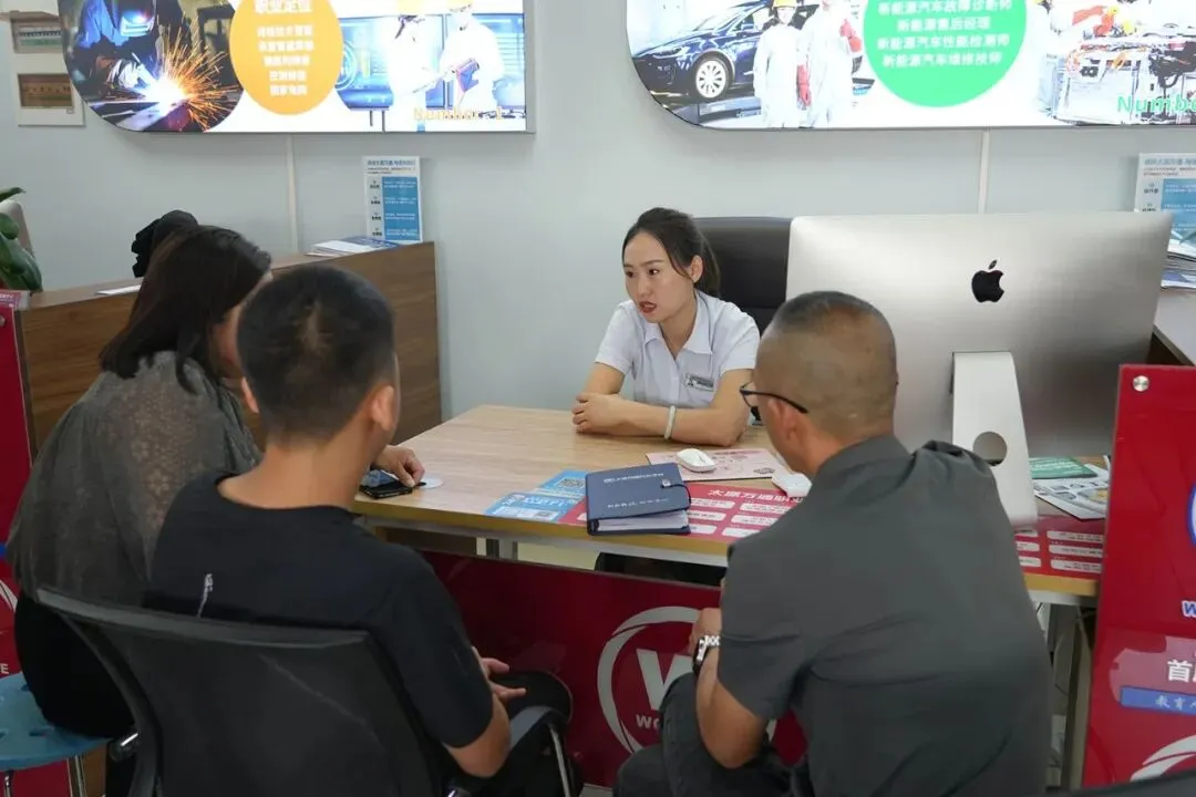 【中考后择校】普高职校两手抓才是最优选!-第2张图片-四季读书网 【中考后择校】普高职校两手抓才是最优选!-第2张图片-四季读书网