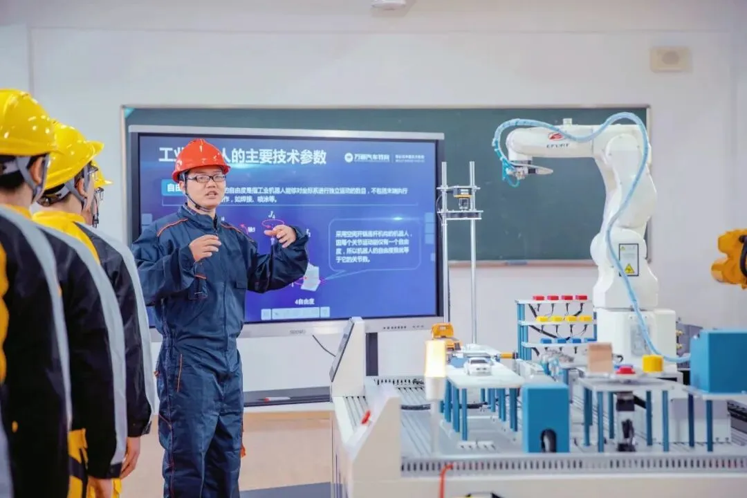 【中考后择校】普高职校两手抓才是最优选!-第7张图片-四季读书网 【中考后择校】普高职校两手抓才是最优选!-第7张图片-四季读书网