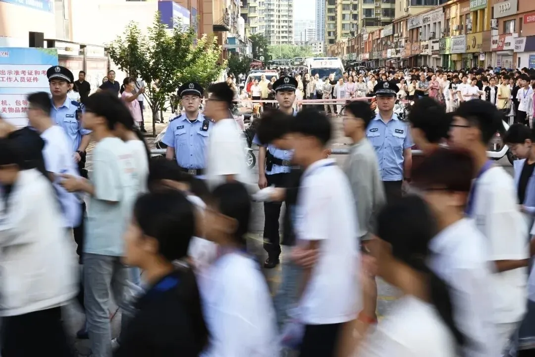 全省公安机关圆满完成端午假期和中考安保工作-第4张图片-四季读书网 全省公安机关圆满完成端午假期和中考安保工作-第4张图片-四季读书网